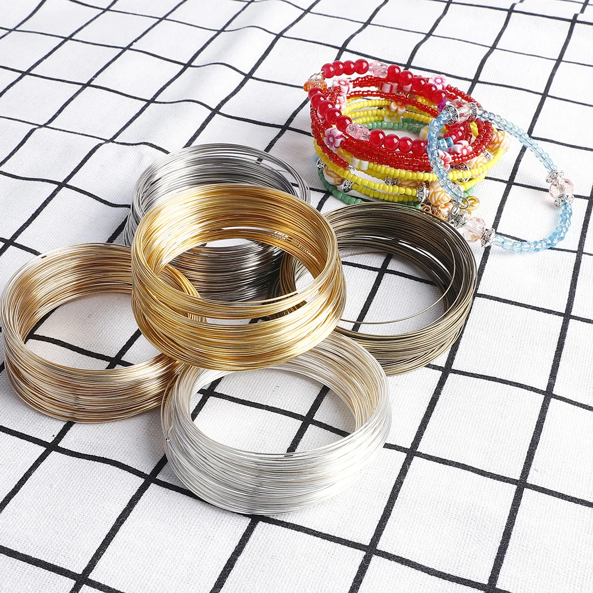100Loops 0.6mm Memory Wire Bra - مراجعة Coil Building Kit وسعره